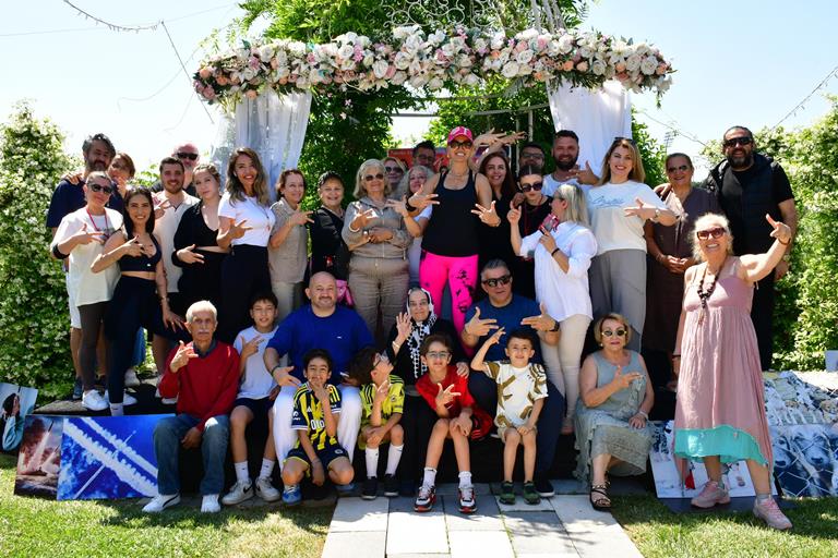 Tu�ba Özay�dan Geleneksel Bulu�ma: "Tubistler" Do�ada Bir Araya Geldi 